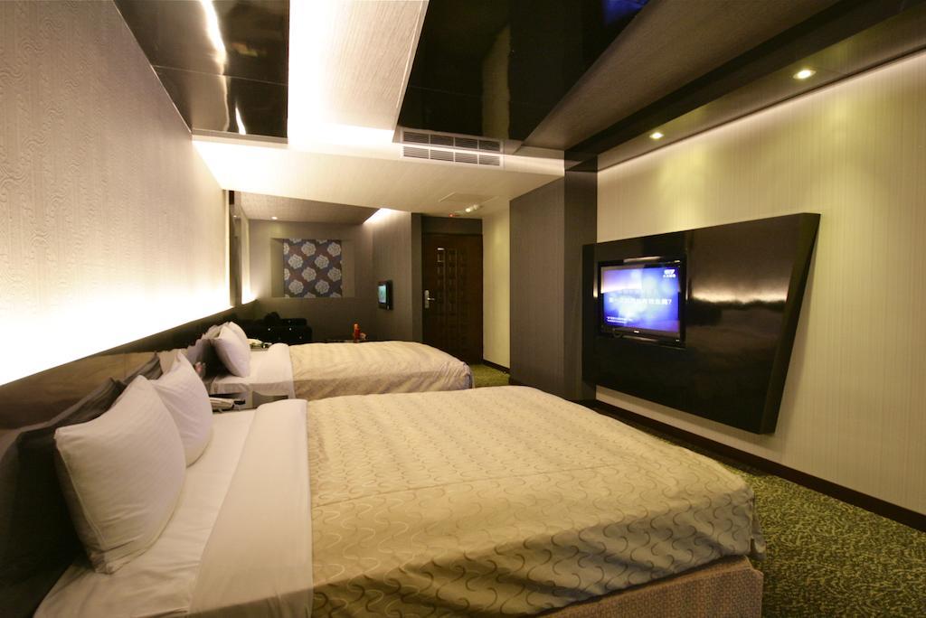 Fairy Tale City Motel Hualien City Exterior photo